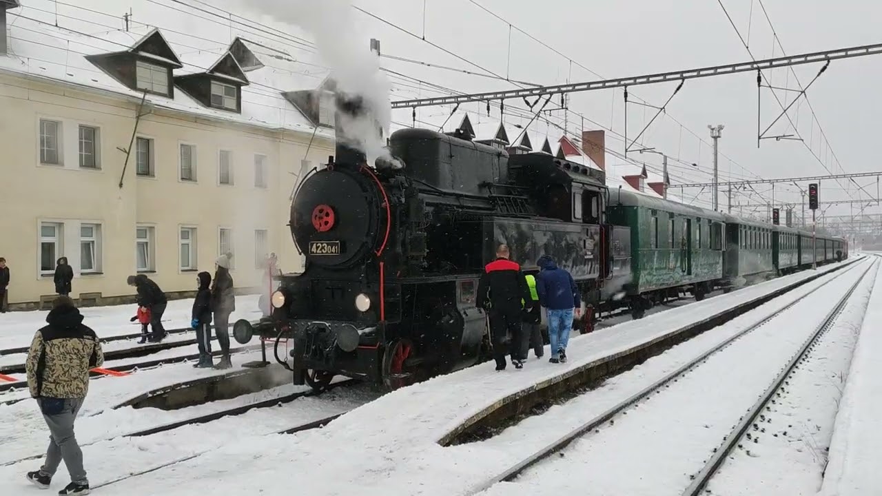 S lokomotivou 423.041 na Valašský mikulášský jarmek do Valašských Klobouk - Horní Lideč 2.12.2023