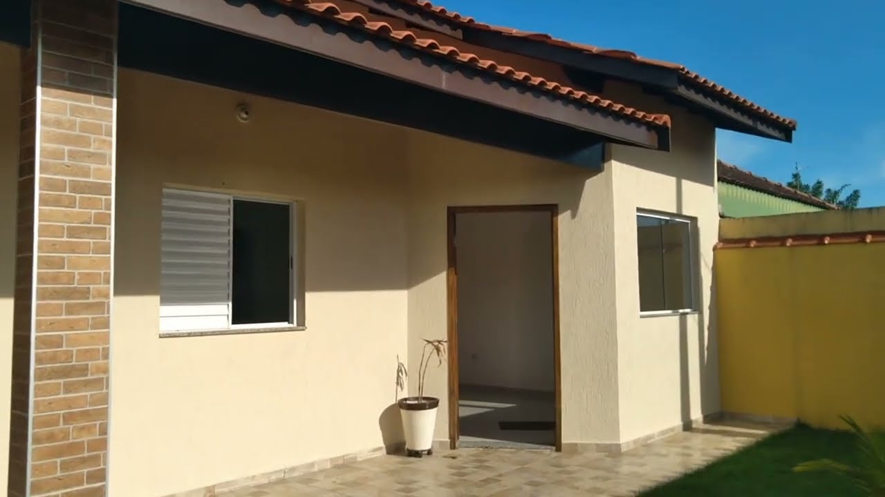CASA ITANHAEM BAIRRO GAIVOTA PROX PRAIA  ACEITA TERRENO COMO  PARTE  DE PAGAMENTO 420 MIL