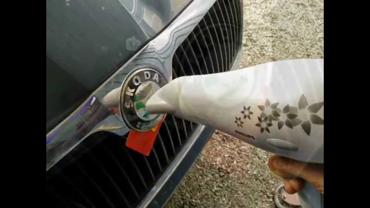 Replacing Skoda Octavia II Front Badge