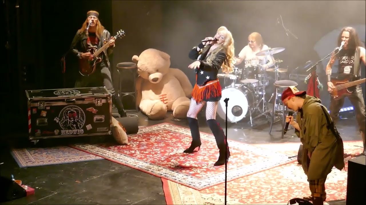 Hedwig and the angry inch - Musical  - Hedwig is Sven Ratzke