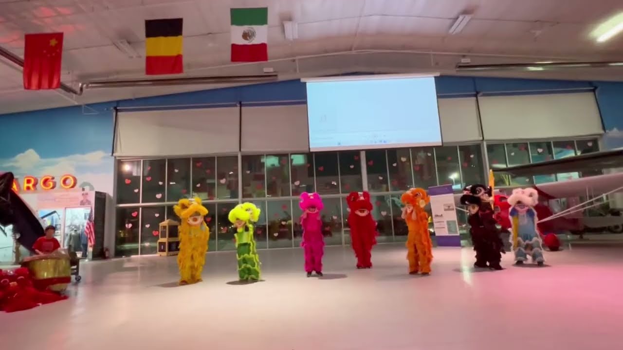 Lion dance 男儿当自强