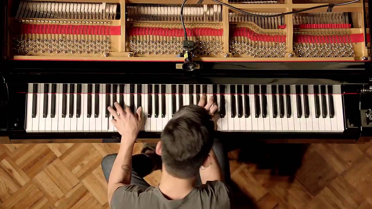 New Android Commercial  Piano, Moon Light Sonata 3rd Movement