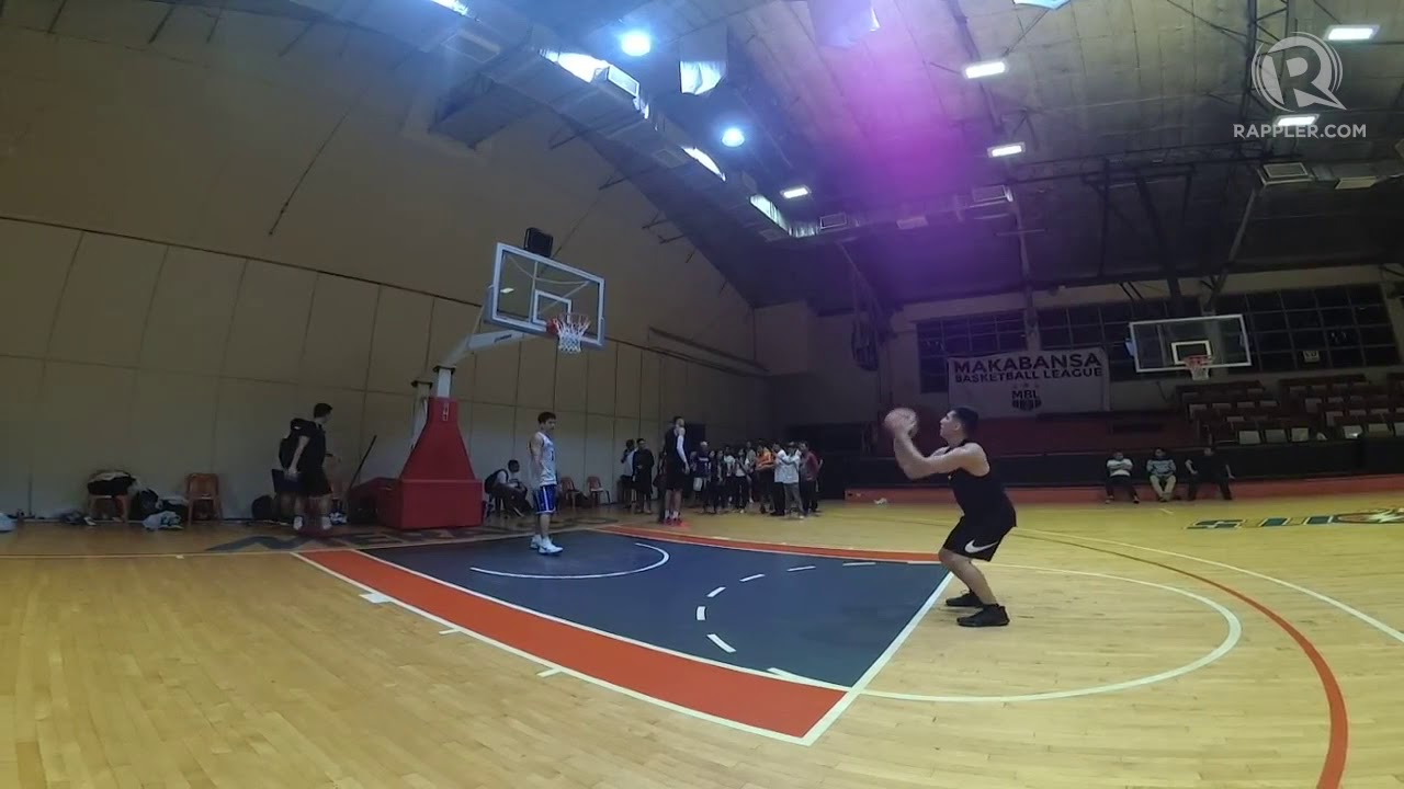 Brothers Jeron and Jeric Teng practicing on the court