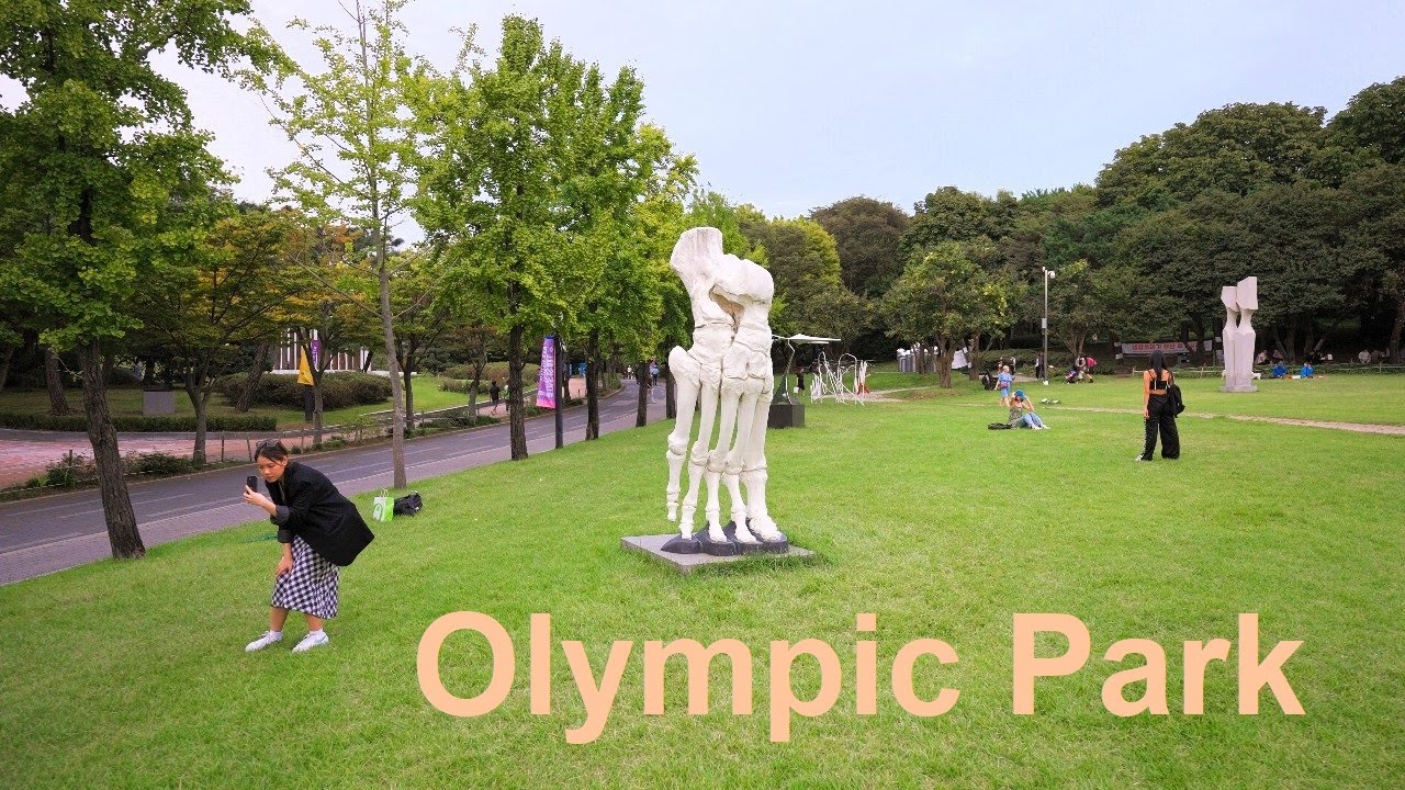 Olympic Park, Chuseok Day, a view of enjoying a long holiday | Seoul South Korea 4K HDR