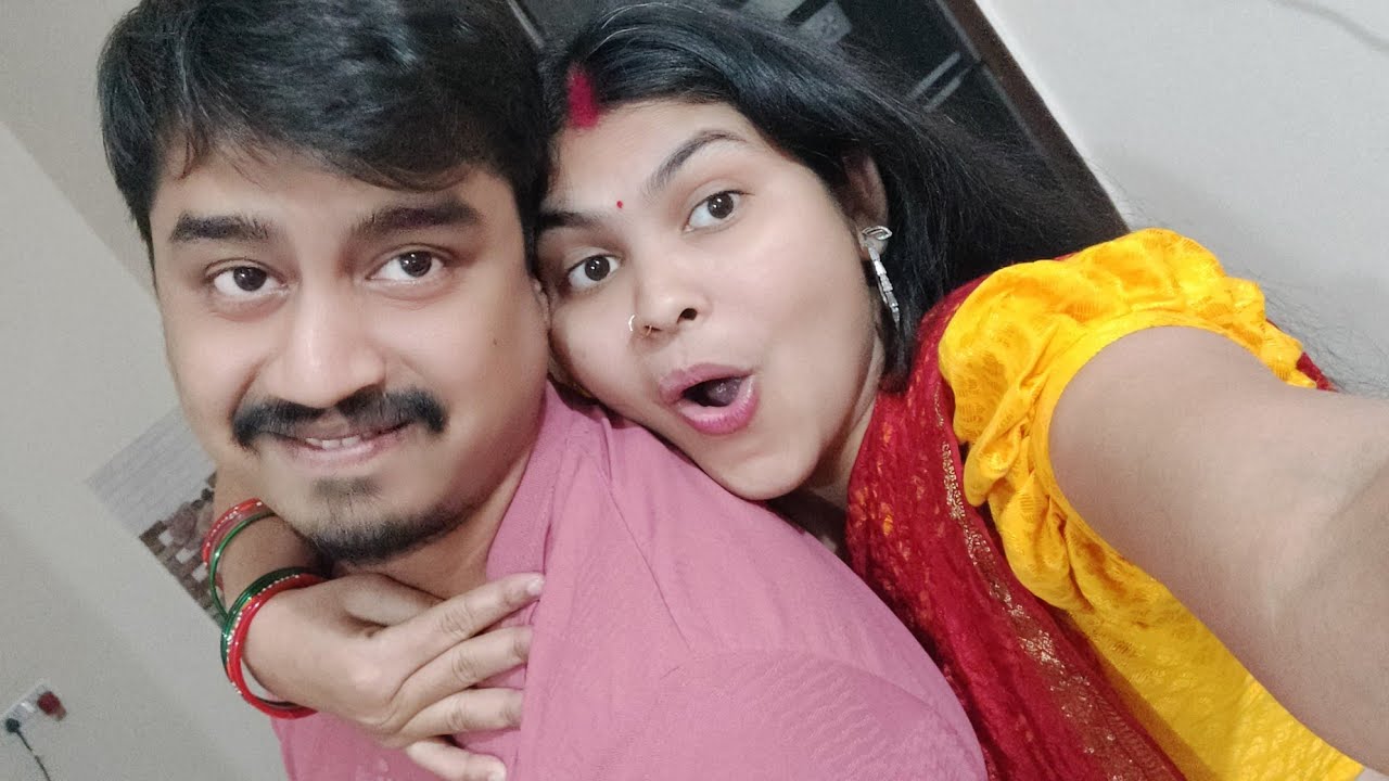 Aaj tyar ho kar live ayi hu #funny #husbandwife #livestreaming #live #funnyvideo  
