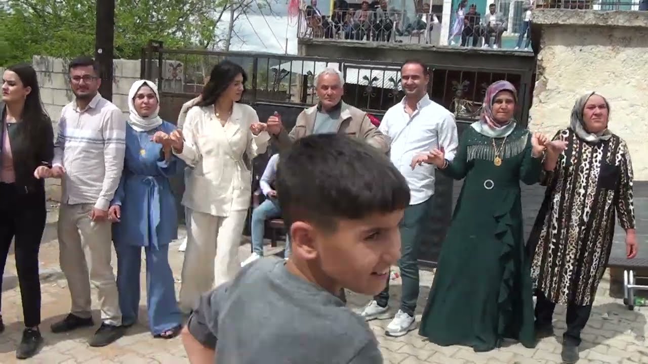 KILINÇ KAMERA MUSTAFA & EKİBİ KİDİŞ KÖYÜNDE