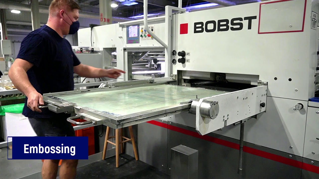 Intrograf: Hot stamping i embossing na złociarce BOBST SP104BM