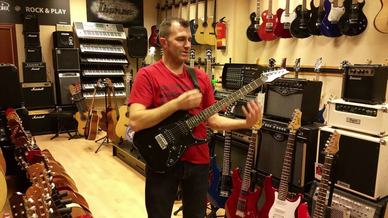 A qué altura me cuelgo la guitarra