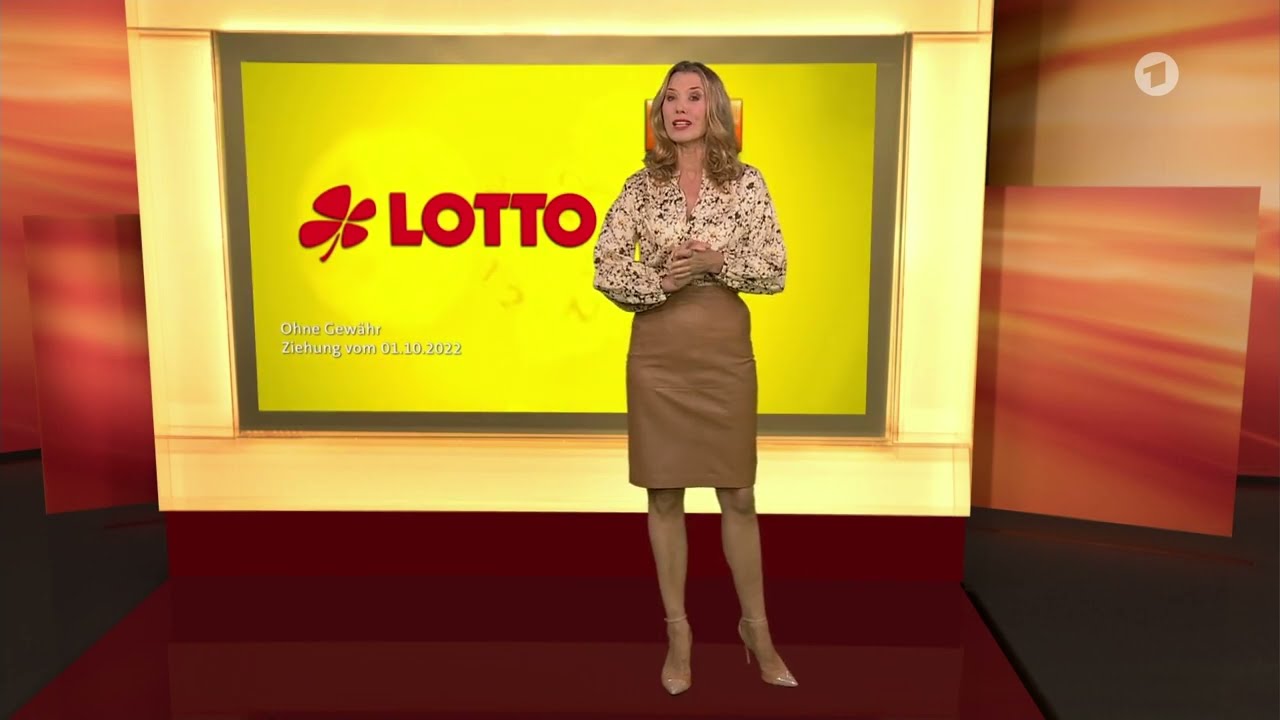 Leather Skirt Nude Heels Franziska Reichenbacher 20221001