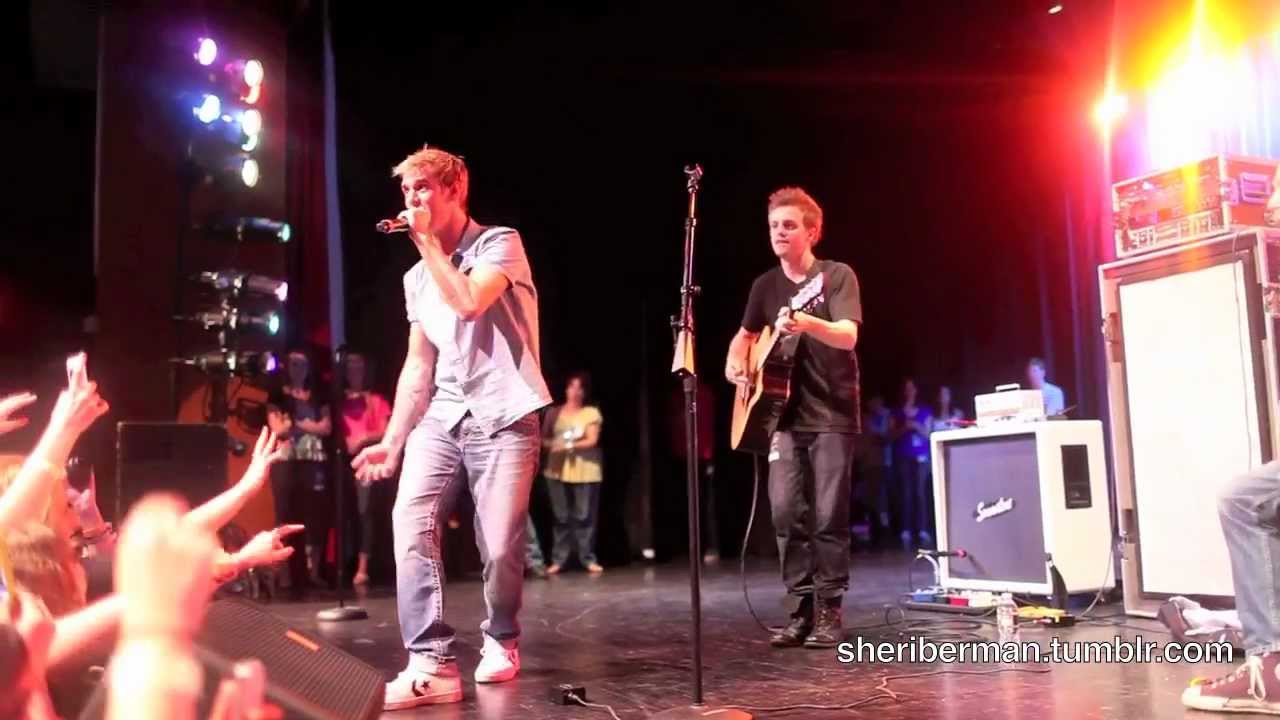 I Want Candy (Live at Hunterdon Central High School) - Aaron Carter
