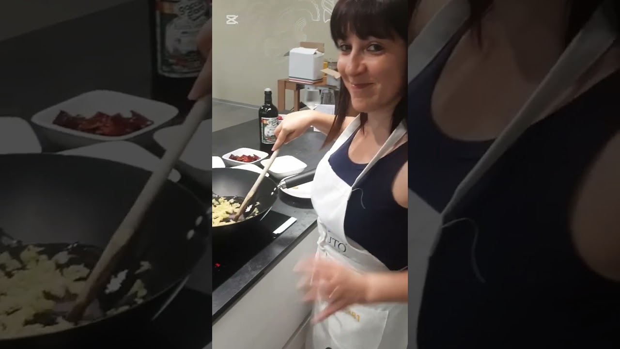 Strascinati con Peperoni Cruschi e Mollica di Pane