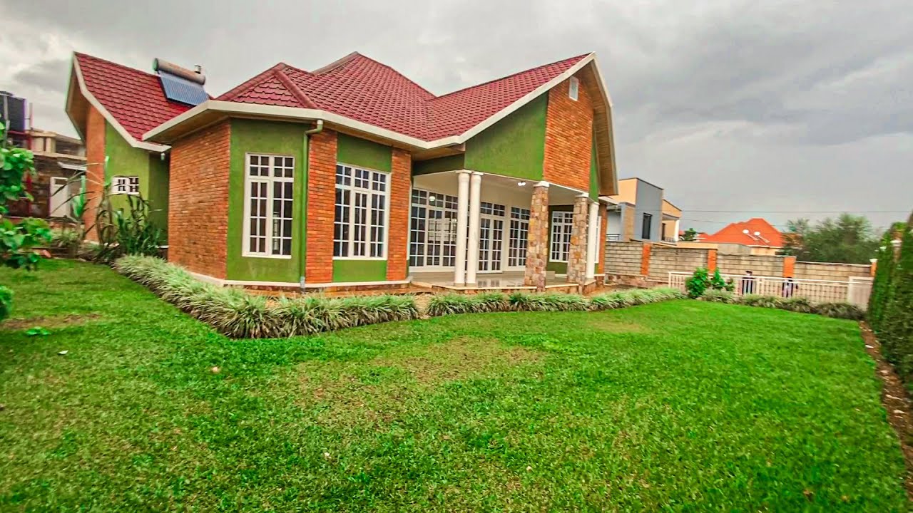 😍 Modern, Unique, and Spacious 4 bedroom house with grass in Kigali Rwanda 😮