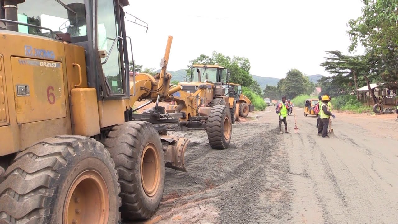 TRAVAUX PUBLICS / Le ministre visite le chantier du pont de Tanènè. RTG GUINEE 224