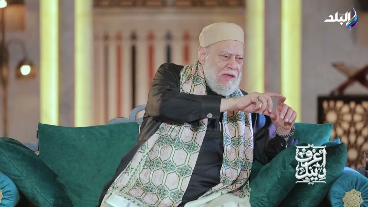 هل يجوز للمرأة الصلاة على الكرسي 'من باب الستر' فقط؟.. رد حاسم من د. علي جمعة