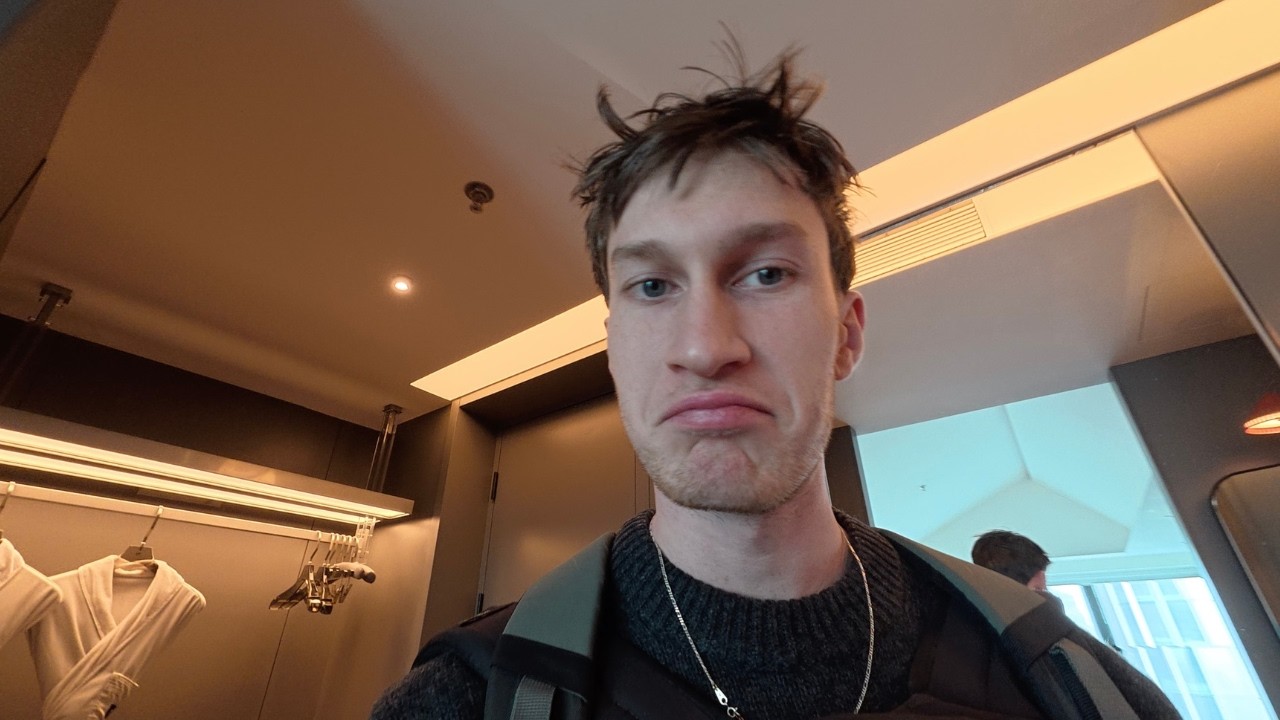 I Stayed in the Most Expensive Hotel in Chongqing, China! 🇨🇳