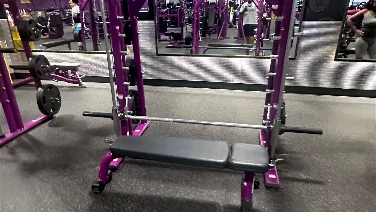 CJs Full Body HITT Set On Smith Machine!