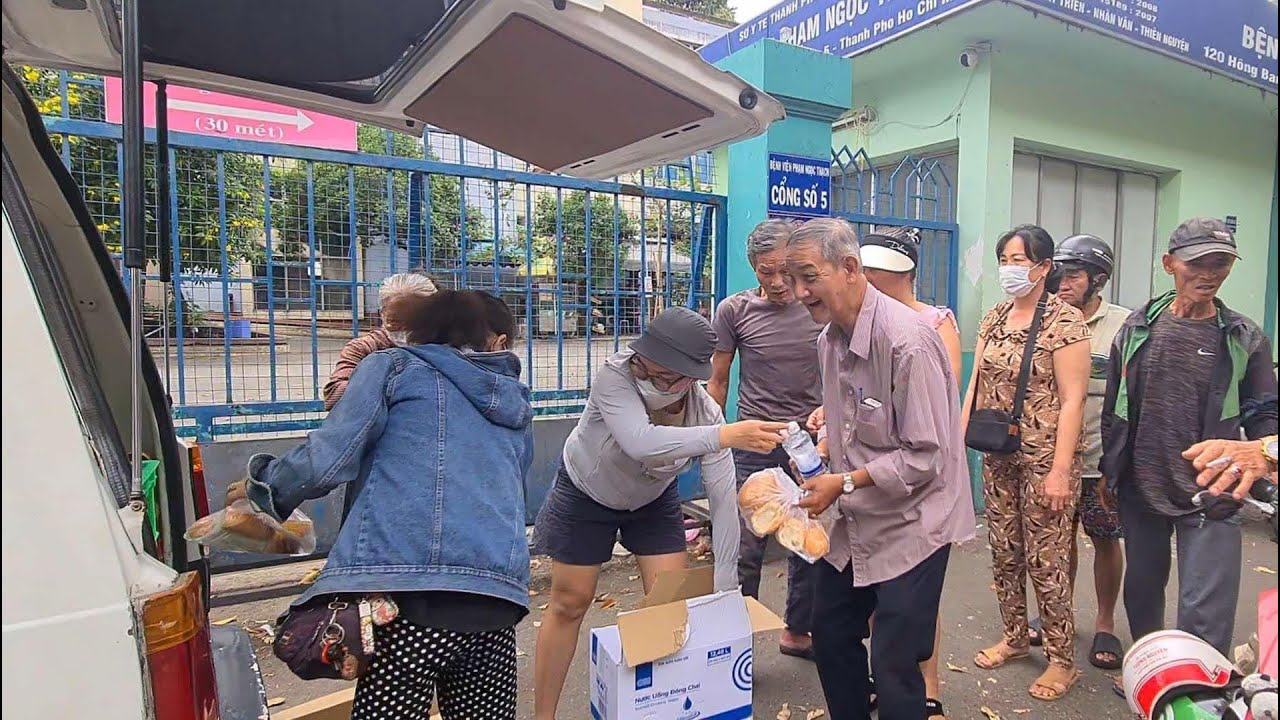 Quà 8/3 muộn  | Happy Smile Charity