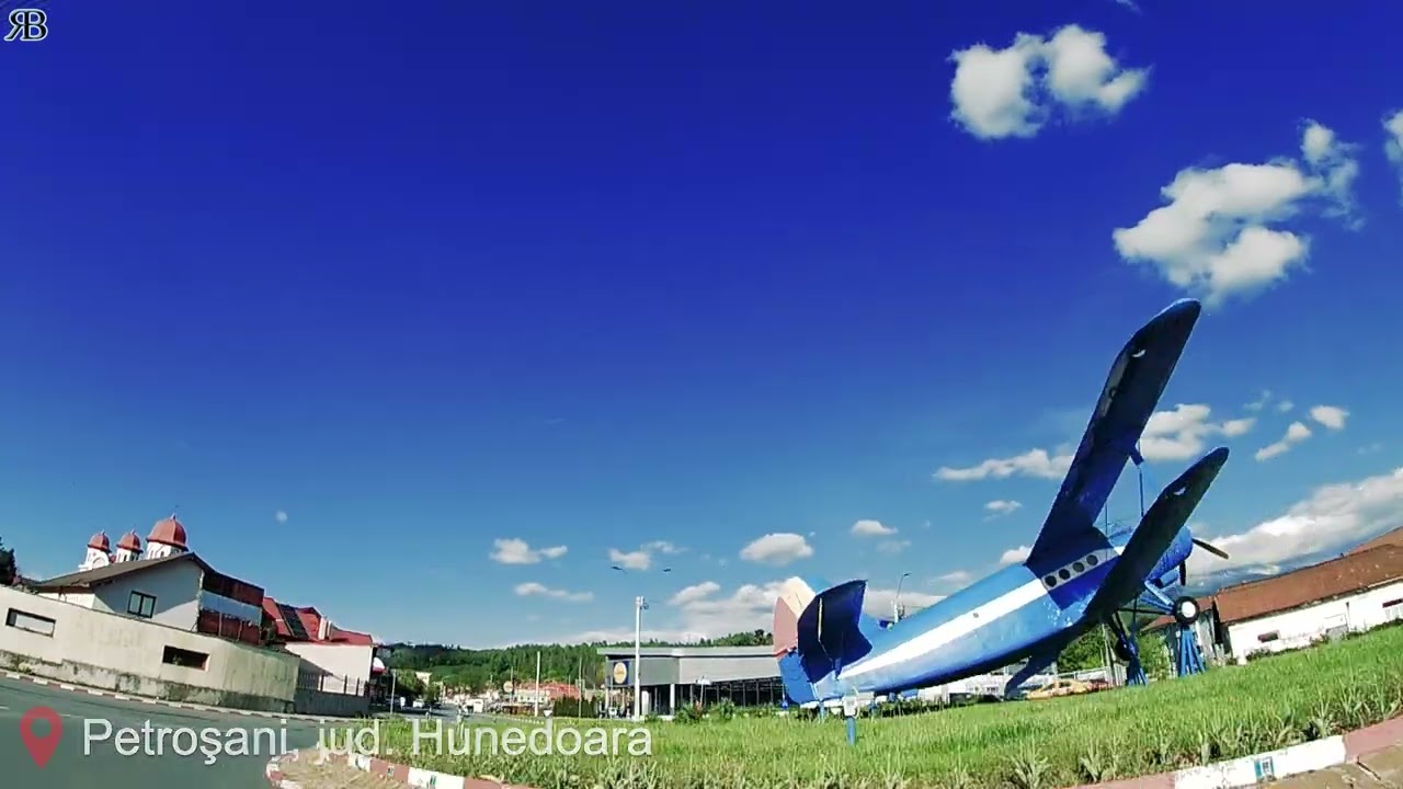 Avionul din Petroşani, simbolul cartierului Aeroport