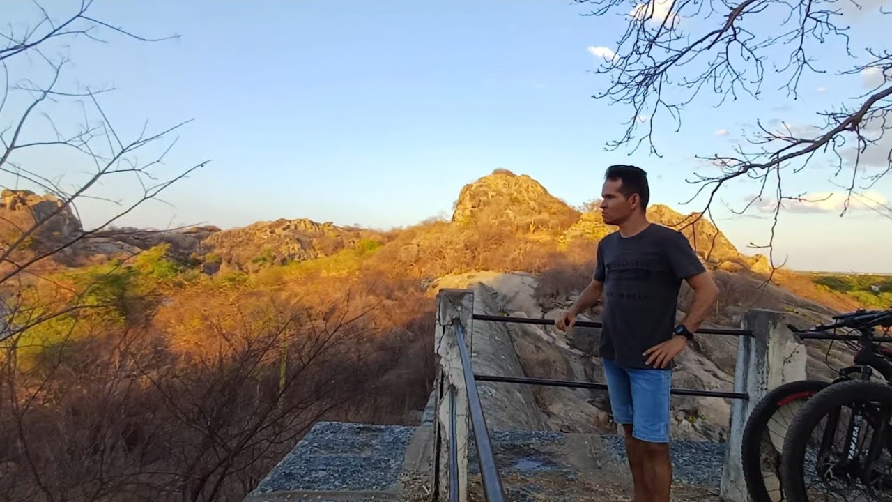 Cachoeira na cainda do cedro ⛰️💧💦