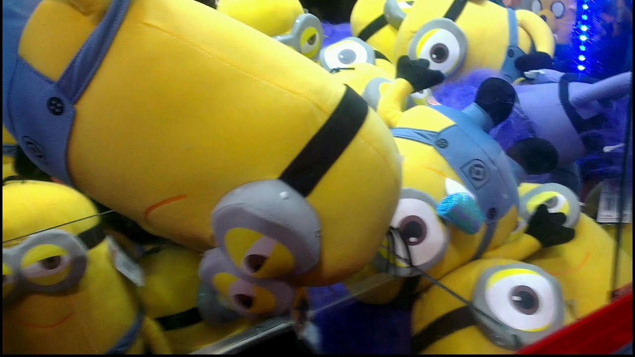 HUGE Sized Despicable Me 2 MINION WINS + 3 MINIONS In A Row!!!
