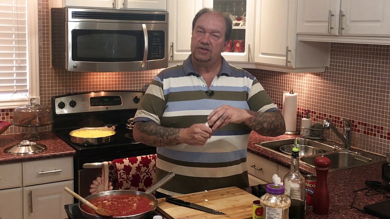 How To Make Greek Style Meat Sauce | Perfect For Pasta, Moussaka or Pastitsio