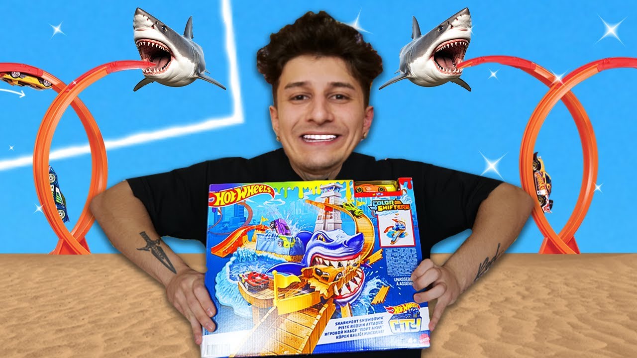 KÖPEKBALIĞINDAN KAÇ 🐬 HOT WHEELS PARKURU ALDIM 🚗🎢