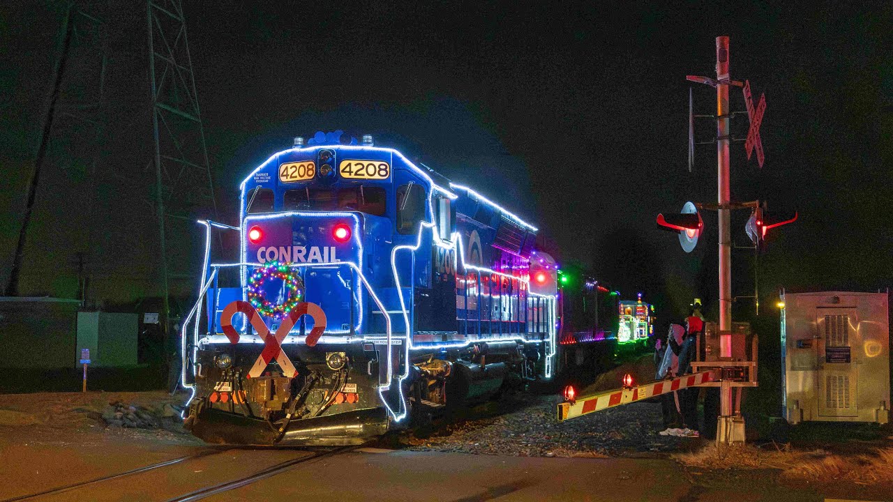 Conrail shared assets Santa train on the CSAO