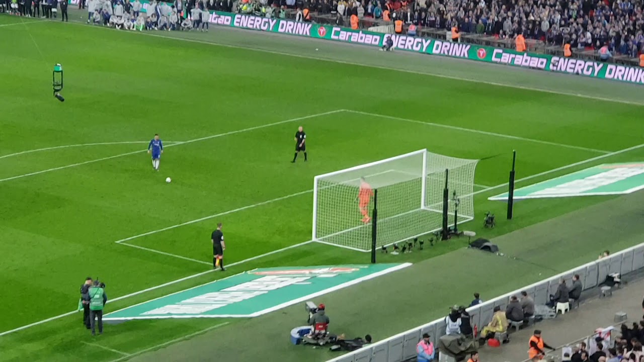 Eden Hazard penalty vs Manchester City in Carabao Cup final