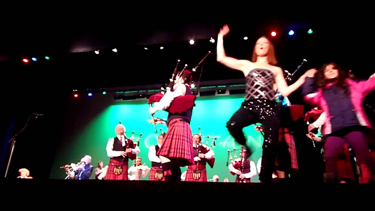 An Dro- The Chieftains with the Mohawk Valley Frasers Pipe Band