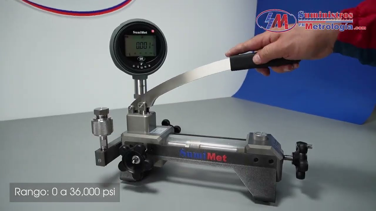 Bomba generadora de presión  para calibración de manómetros SumiMet serie SMP 0 a 15,000 psi