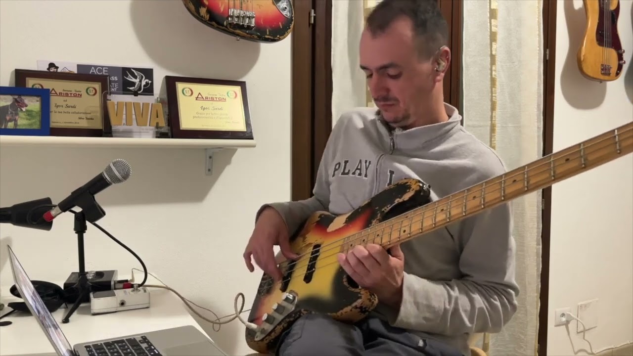 Experimenting the sound of various scales and arpeggios and playing “out”