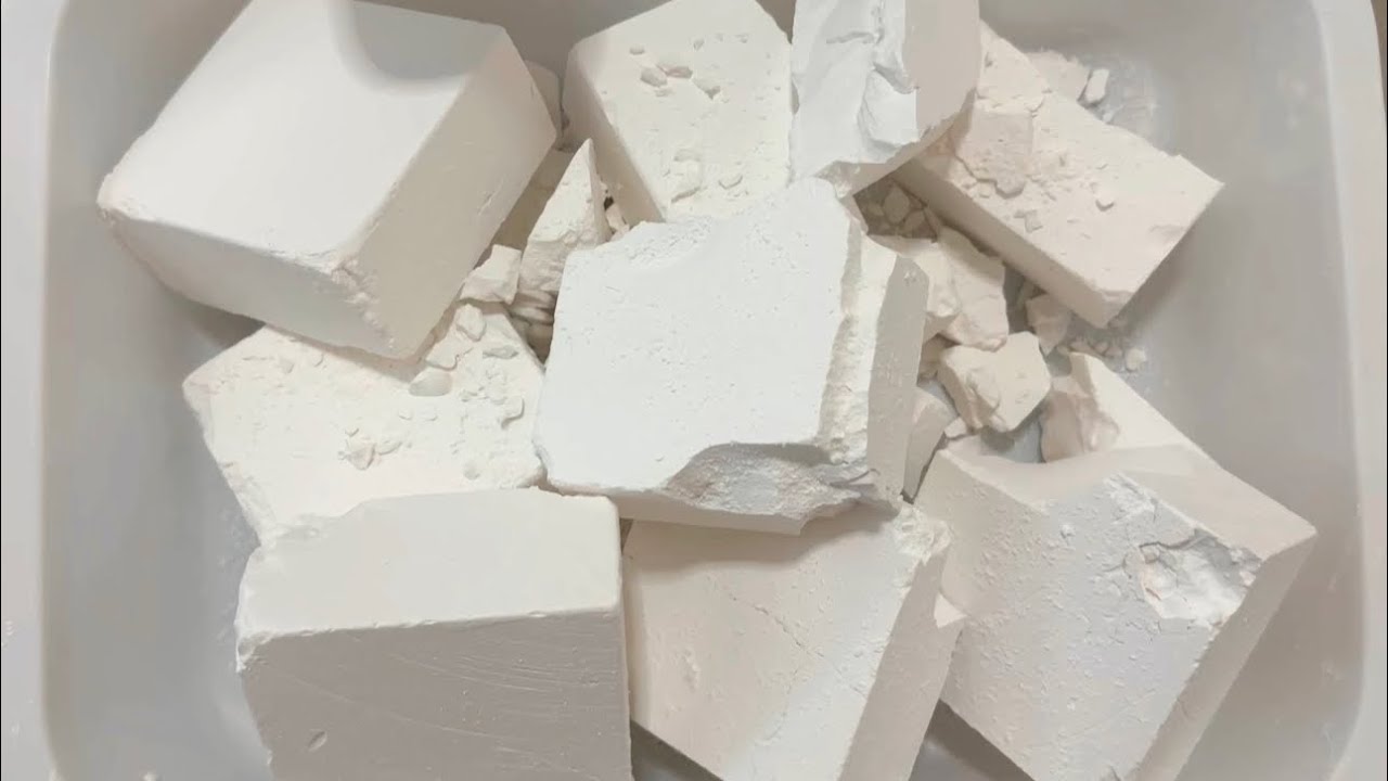 Original | Soft and crispy chalk, sticky feeling