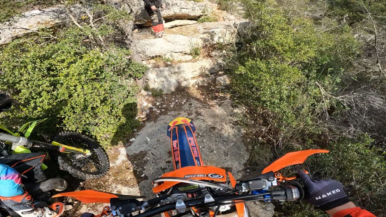 KTM EXC 300 VS ROCKY TERRAIN