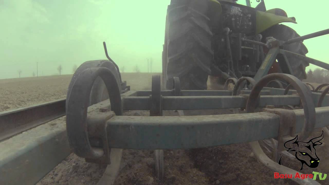Uprawa pod pszenice jarą 2014 (Claas Axos 340 CX)
