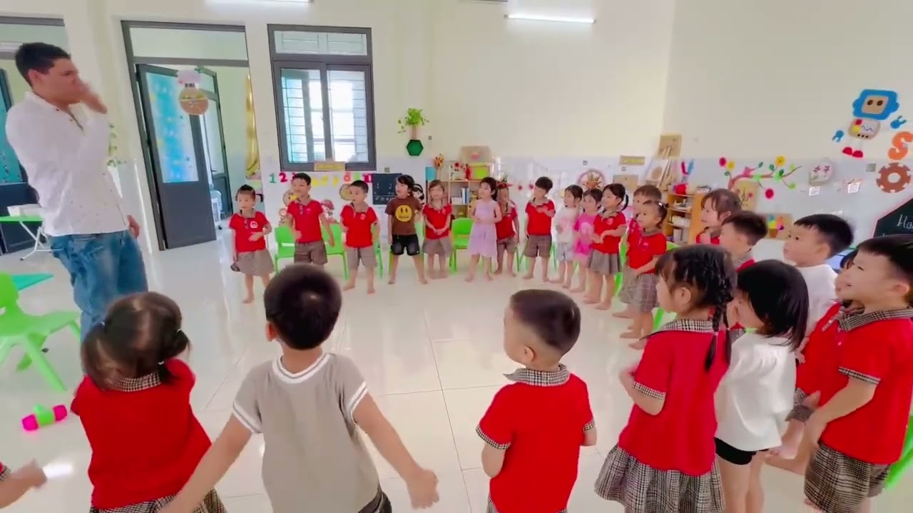 Học tiếng anh lớp 4 tuổi