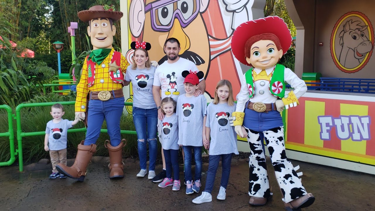 Family Meeting Woody and Jessie At Toy Story Land Disney World