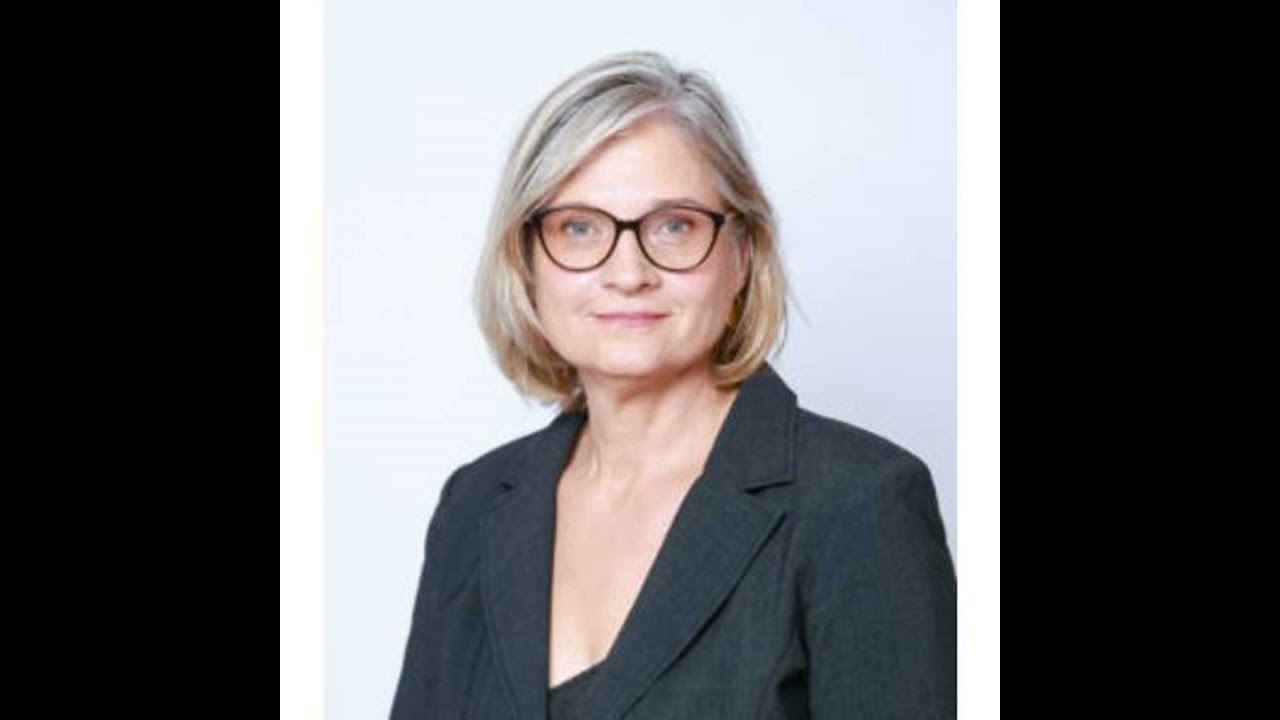 Taking in a Sunrise over Paris with author Carolyn Eychenne