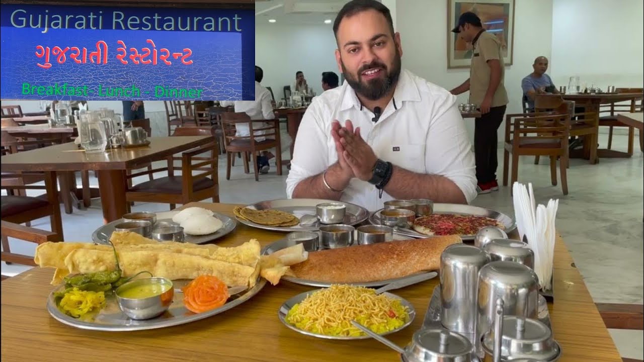 Breakfast at Gujarat Bhavan Canteen @Delicious Khazzana Ft. Foodie Delhiwala.