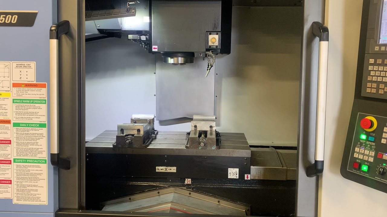 2018 DOOSAN DMN 4500 VERTICAL MACHINING CENTER Probe Ready