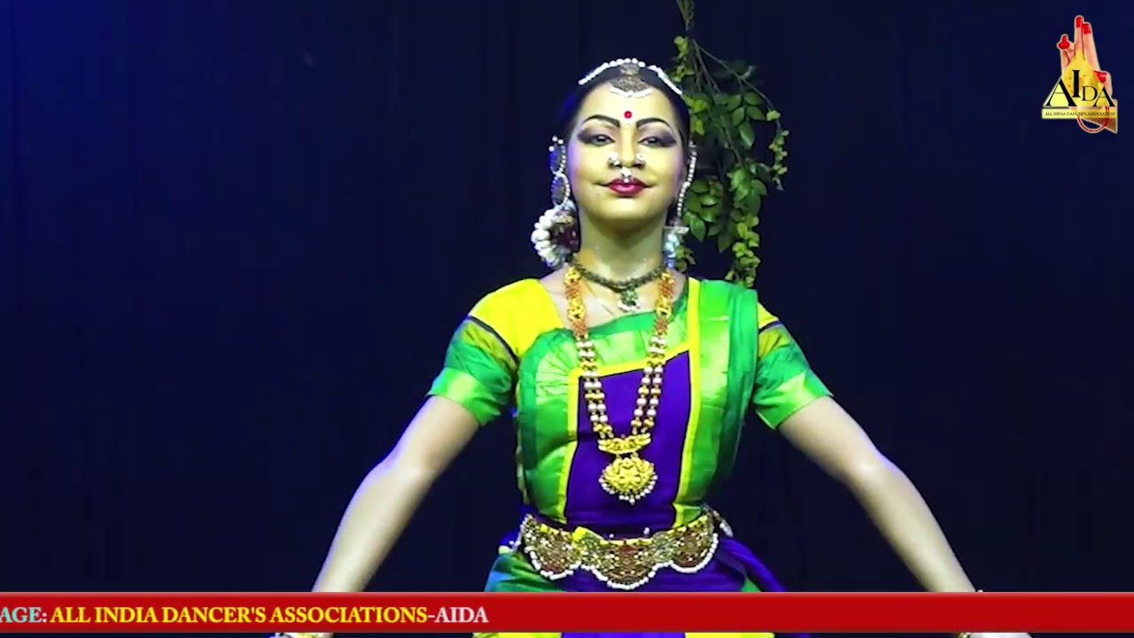 Varnam Todi/Roopamu joochi