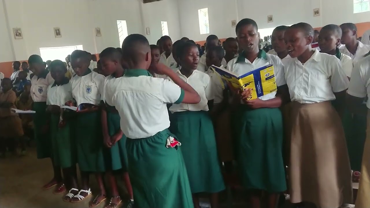 missa y'abanyeshuri ba GS KIBYIMBA muri paroise KABACUZI