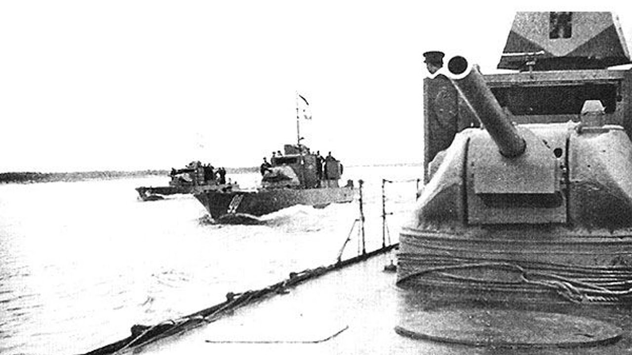 Soviet Armored River Boats : BKA  on Eastern Front - Voennoe Delo