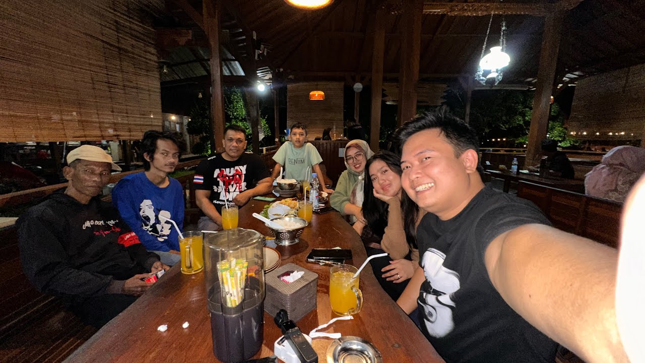 WAKTU MENUNJUKAN KITA HARUS BERPISAH PAK WIT SAMA PAK BHABIN NANGIS DENGER INI