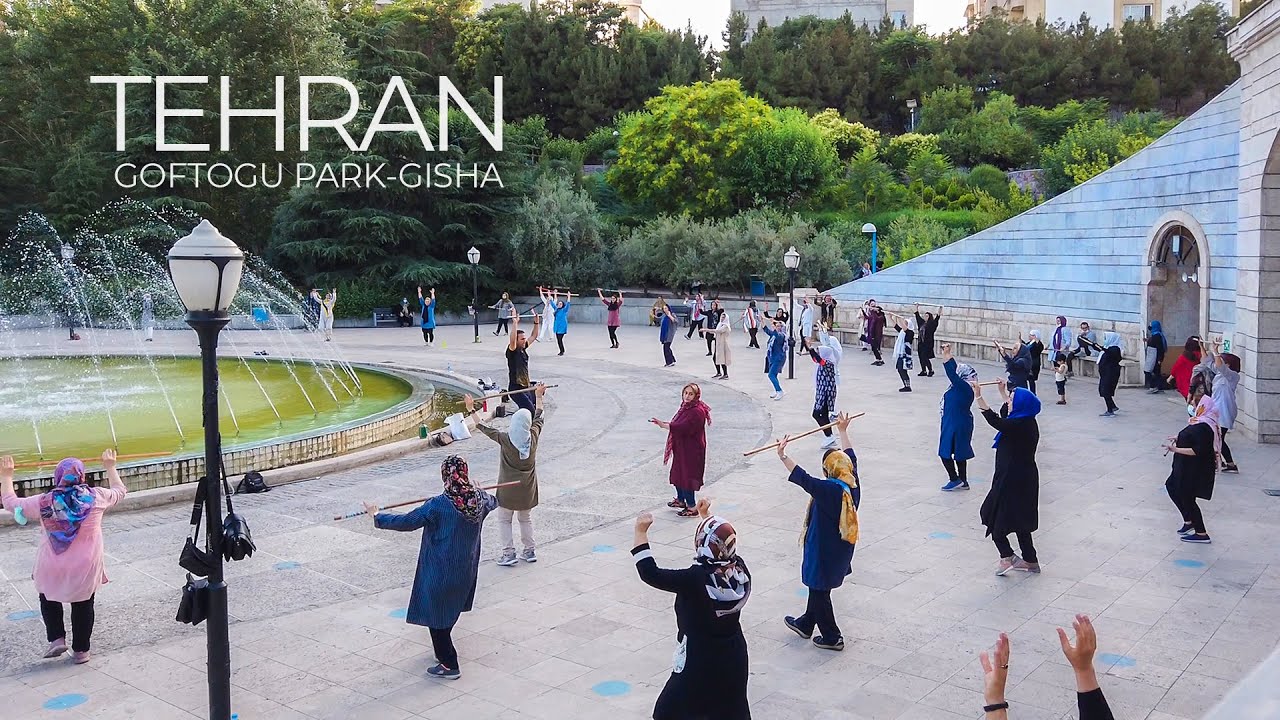 TEHRAN 2021 - Evening Walk in Goftogu Park / تهران، پارک گفتگو