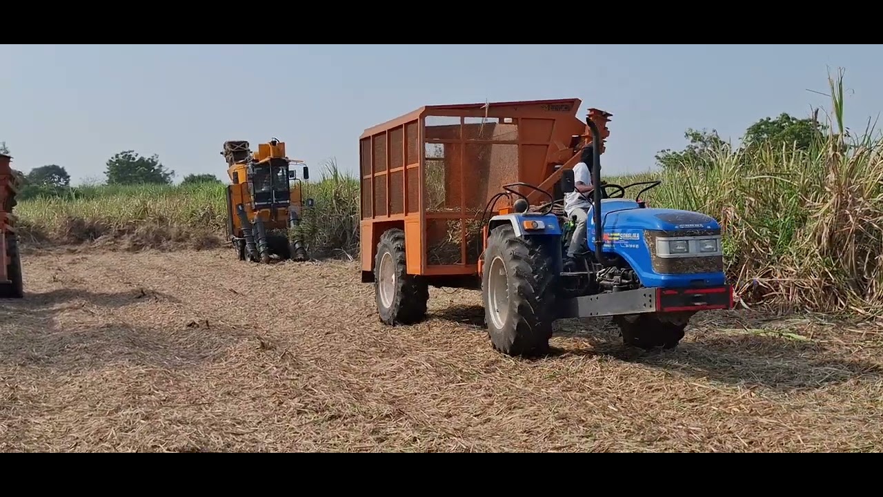 Sugarcane harvester shaktiman 3737 machine loding Mahindra tractor 🚜 