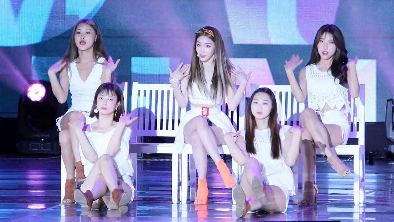 180723 청하(ChungHa) Full ver. Love U + Roller Coaster [2018 USF] 4K 직캠 by 비몽