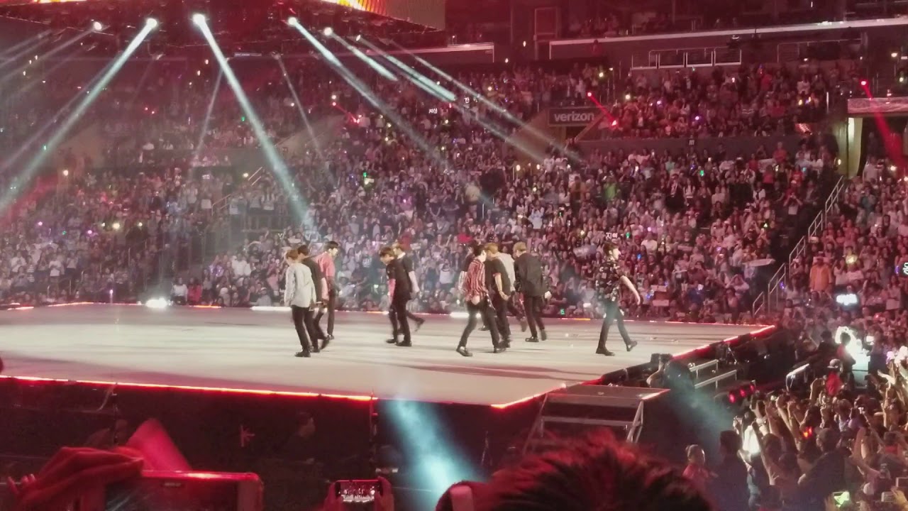 Wanna one - burn it up KconLA