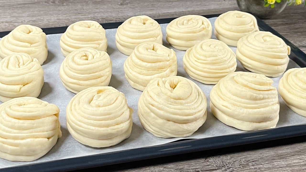 Булочки похожи на облако! Они такие вкусные, что я никогда не устаю их готовить! Съедается за 5 мину