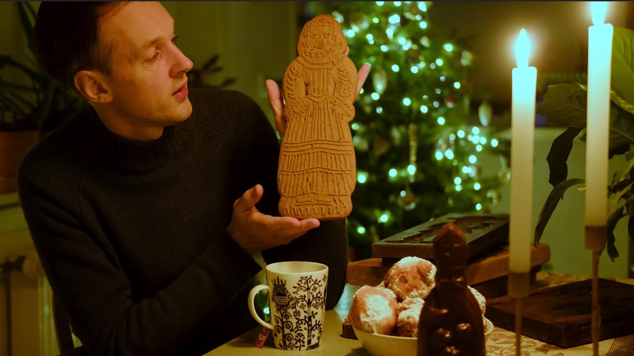 My Favourite Holiday Tradition - MFE FLOSSTUBE MINI episode 6