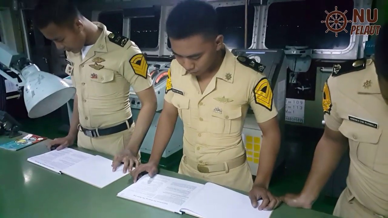 Diskusi cara Isi GMDSS RADIO LOG BOOK dengan Cadet Deck, Part 1